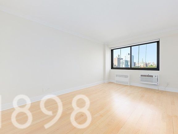 4th image of 160 W 97th St APT 9C