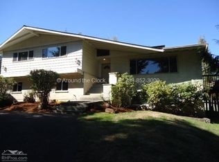 238 SW 196th Pl, Seattle, WA 98166