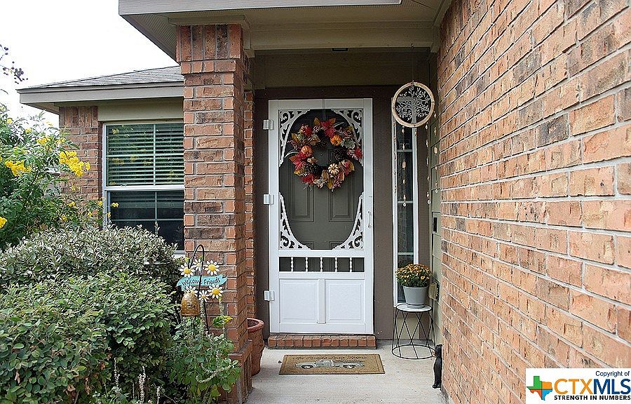 1st image of 1517 Windridge Dr