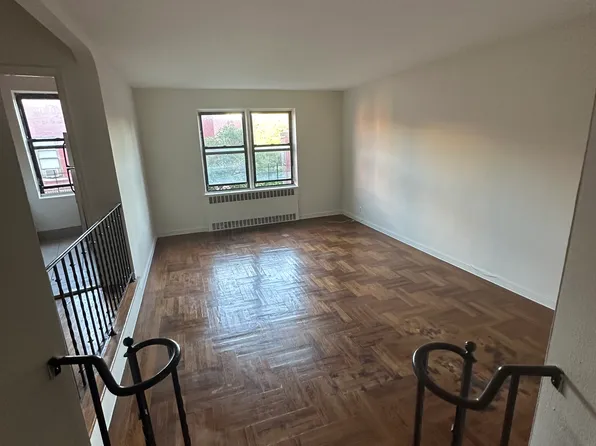 357-361 E 201st St, Bronx, NY