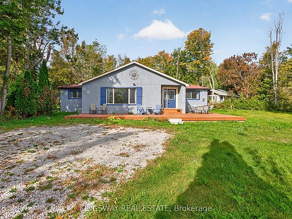 3rd image of 3934 Lakeview Rd