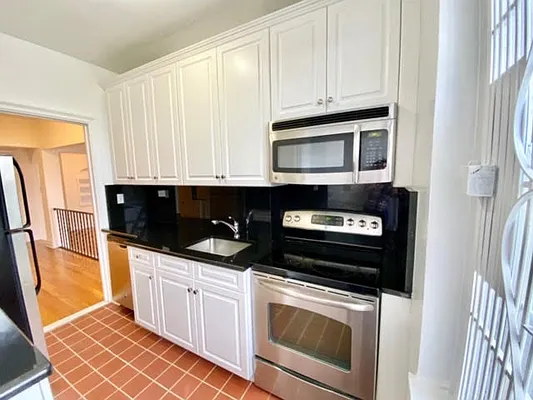 Rented by Corcoran | media 9