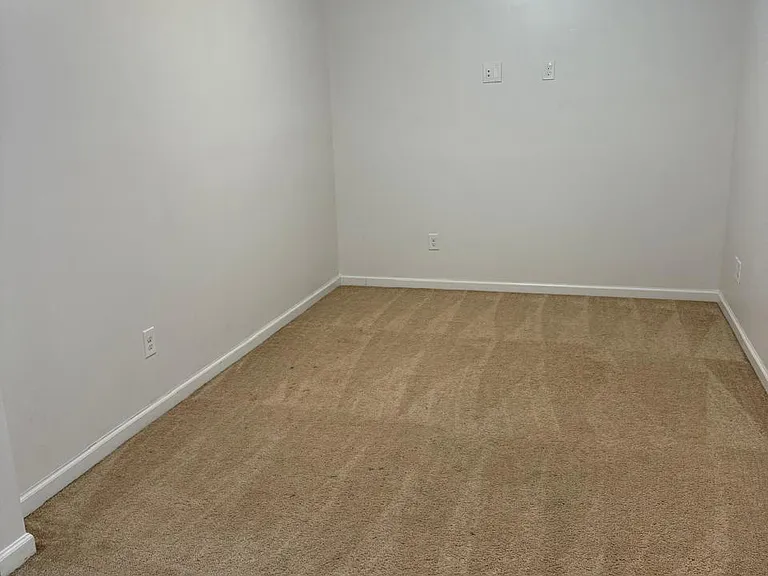 2124 Greencrest Cir — Photo 13