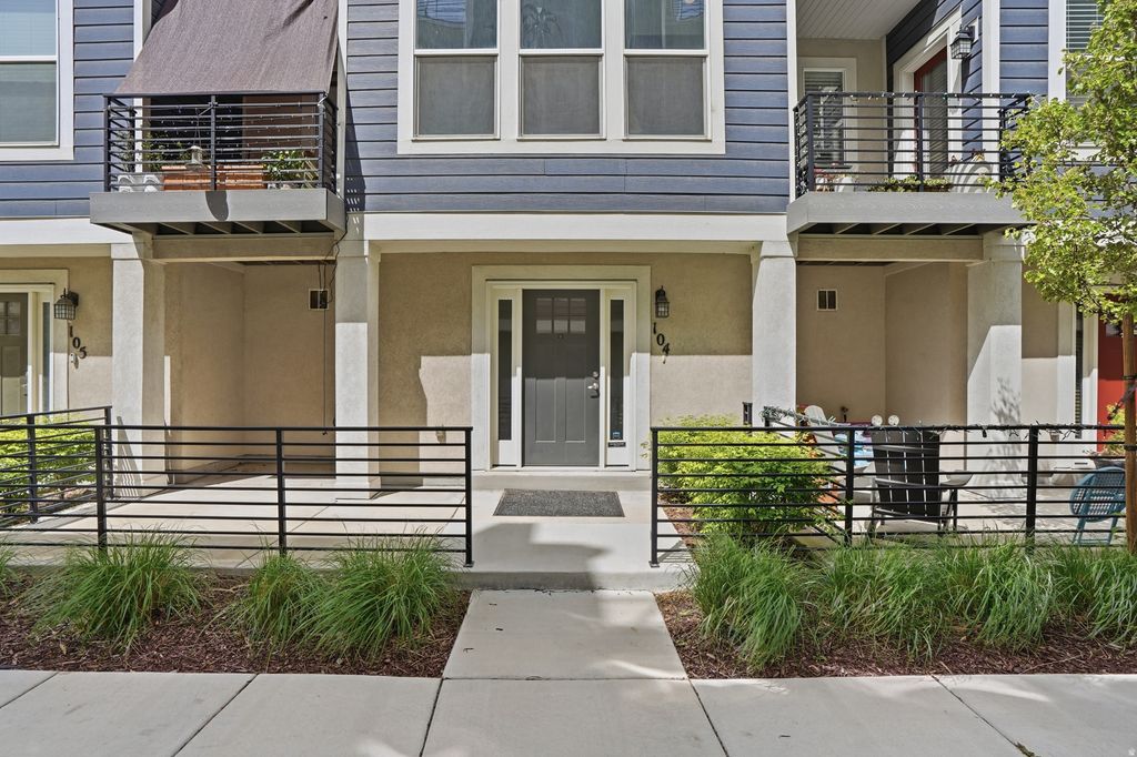 4708 S Hillhouse Cv W #104, Salt Lake City, UT