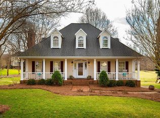 4009 Hawksmoore Rd, Winston Salem, NC 27106