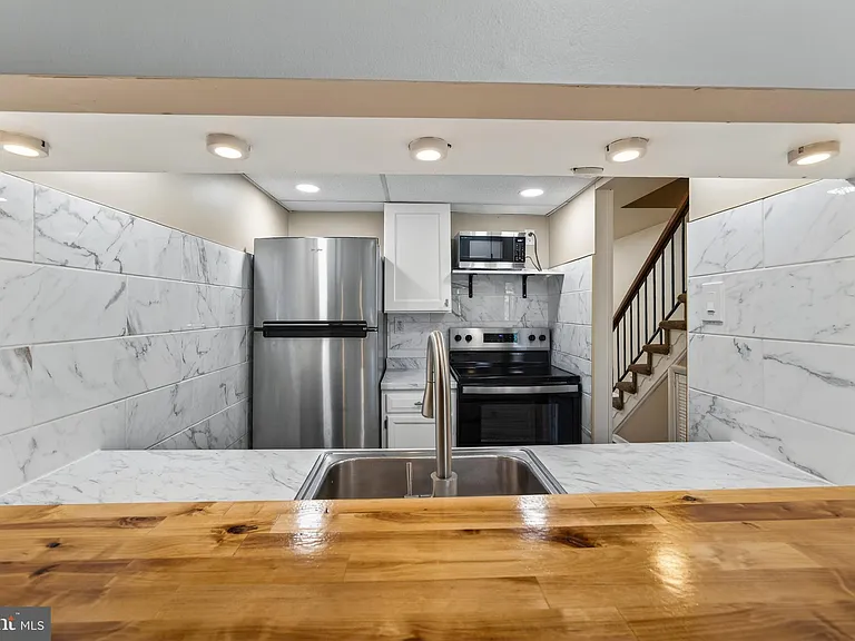 803 Valley Dr — Photo 19