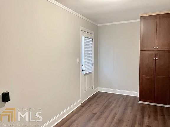 3rd image of 3841 N Shelby Ln