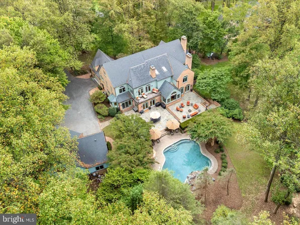 5948 White Flint Dr, Frederick, MD 21702