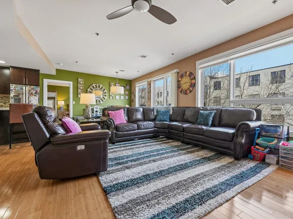 517 Jackson Street image 1 of 20