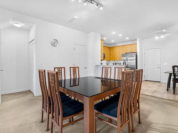 3rd image of 6255 Lincoln Ave