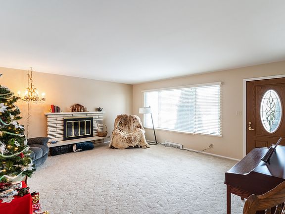 5th image of 4057 S Ivana St