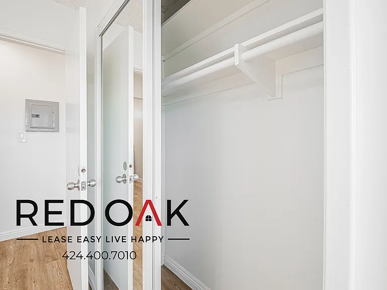 545 W 14th St #12 — Photo 12