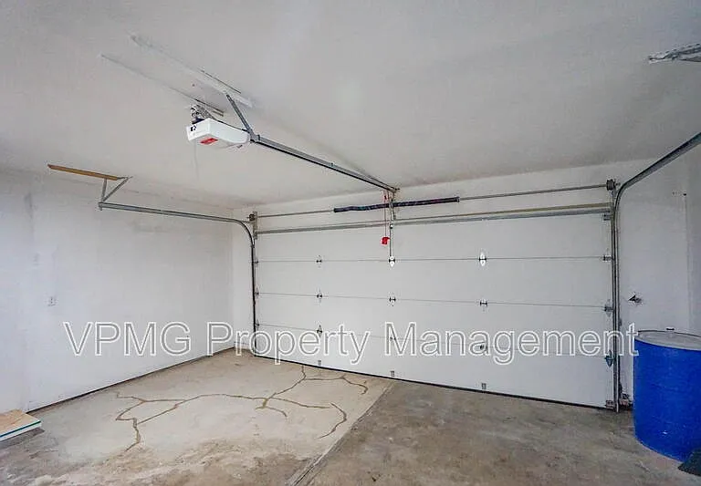 5404 NE 45th St — Photo 30