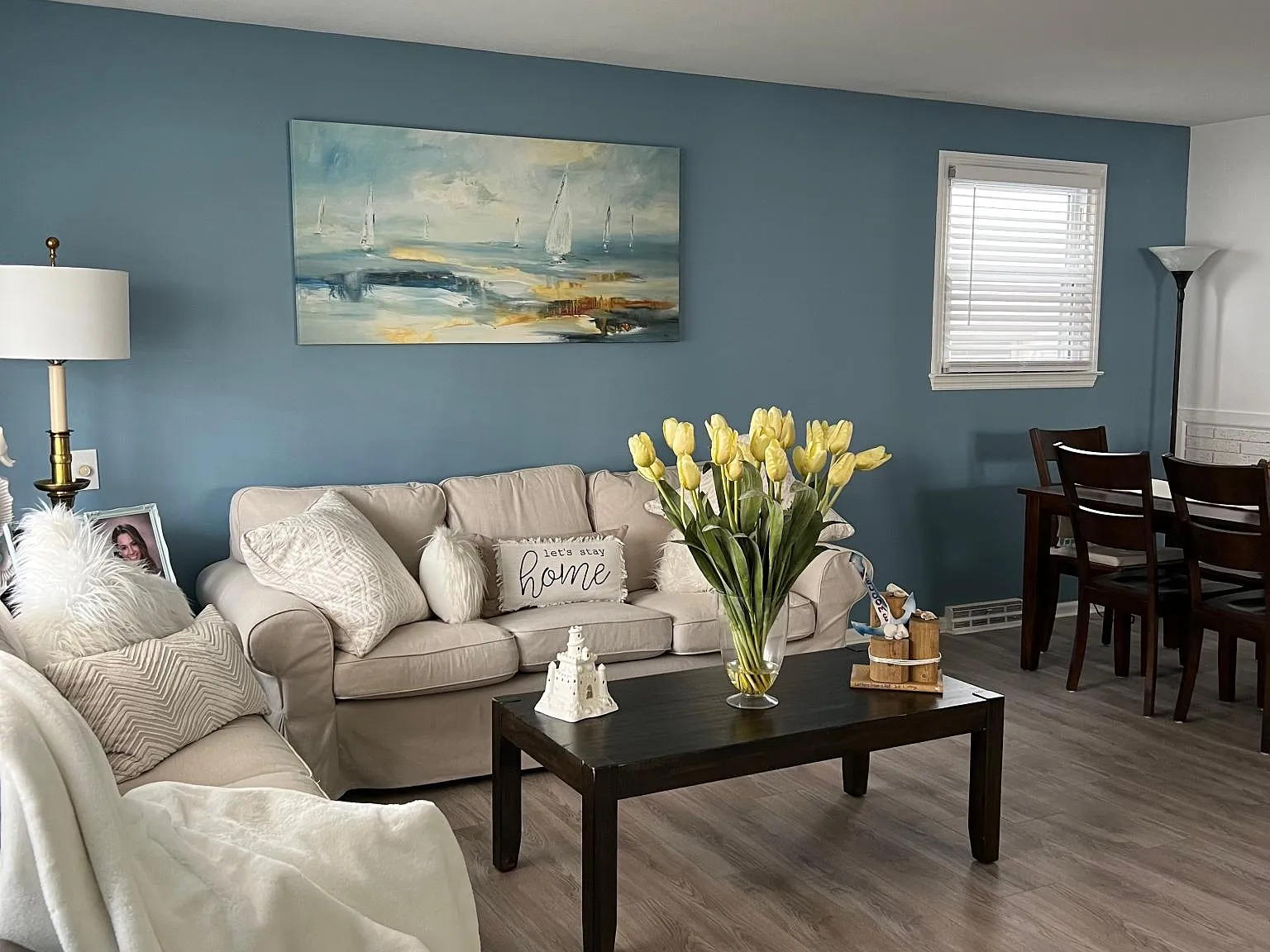 8 N Rosborough Ave — Photo 2