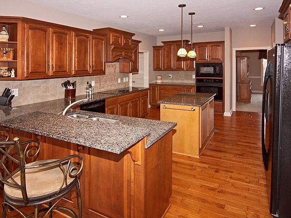 4th image of 4829 Krestridge Ct E