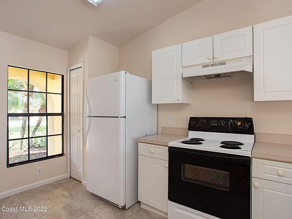 5th image of 745 Luminary Cir APT 106