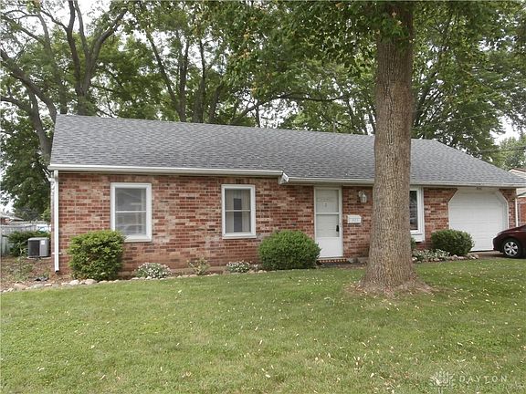 2nd image of 920 Frontier Dr