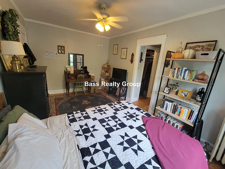 5945 N Greenview Ave #2D — Photo 16