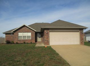 2607 W Garton Rd, Ozark, MO 65721