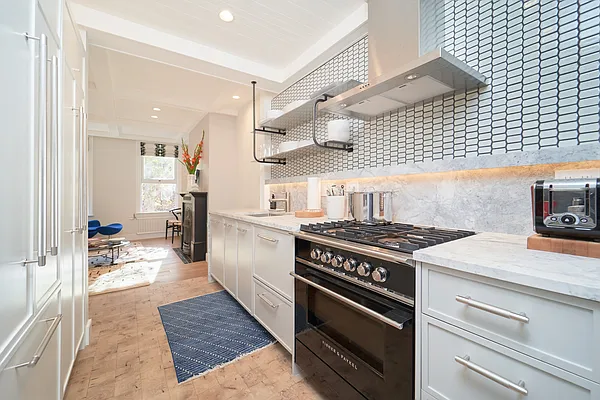 Rented by Living New York | media 22