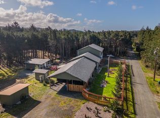 42793 Kreiger Ln, Port Orford, OR 97465