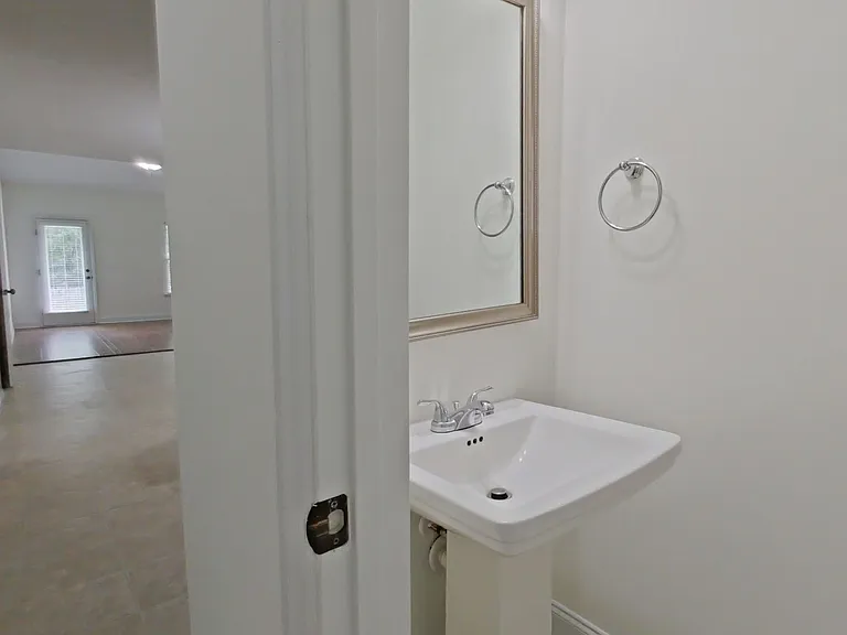 528 Scenic Dr — Photo 18