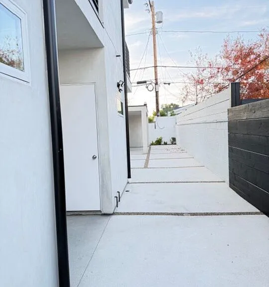 5191 Lindley Ave — Photo 44