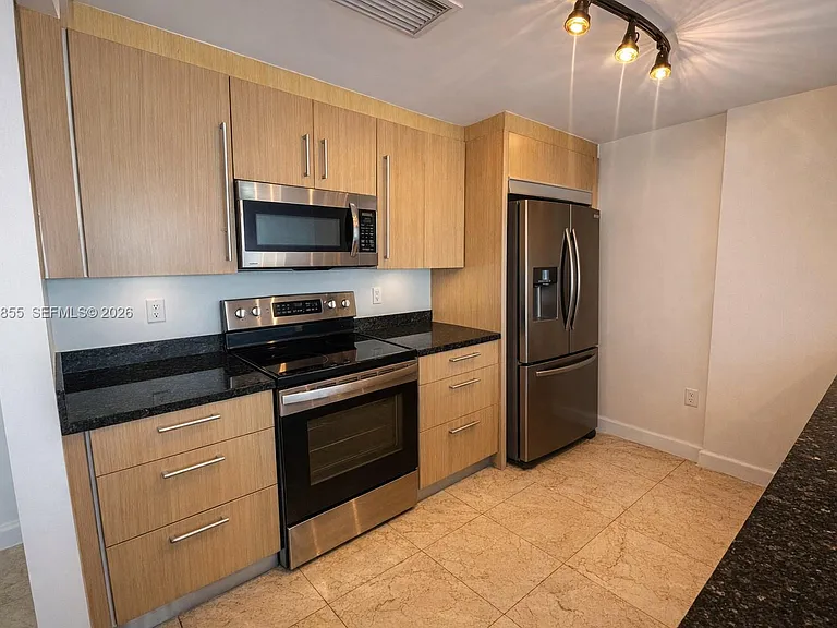 10275 Collins Ave #1428 — Photo 28