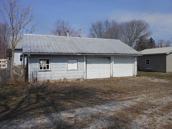 DETACHED GARAGE