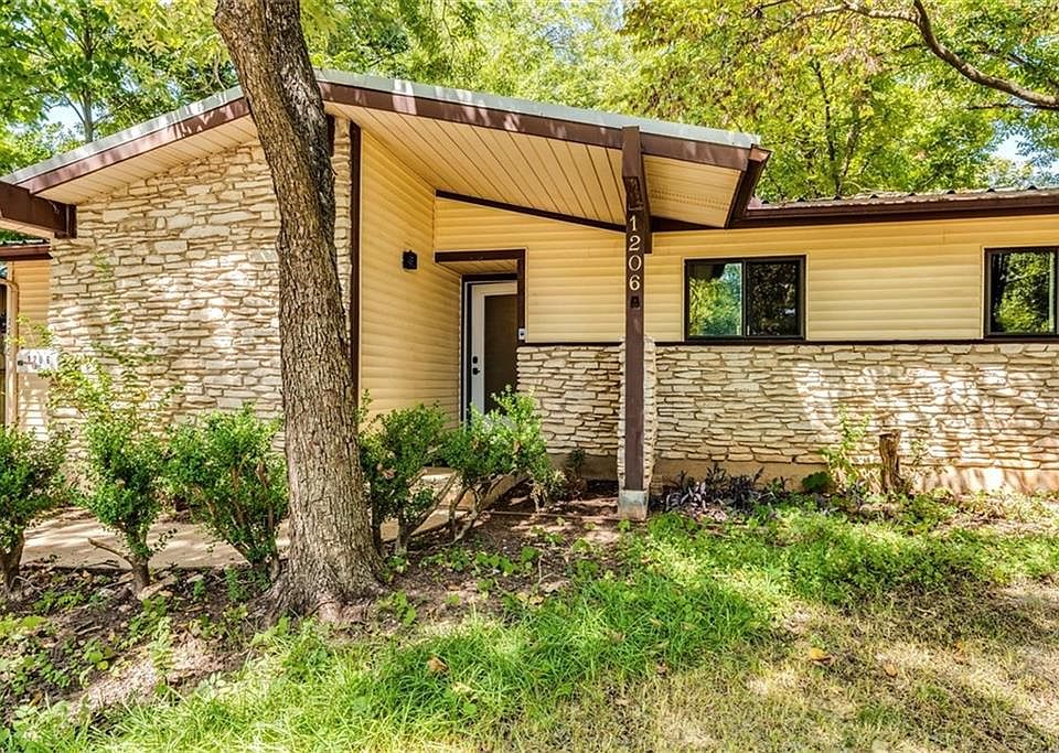 1st image of 1206 Green Forest Dr