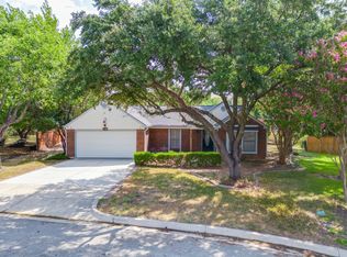 849 N Riverside Dr, Grapevine, TX 76051