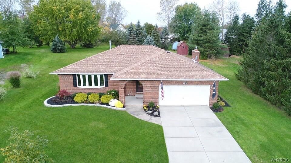 1st image of 47 Fairway Dr