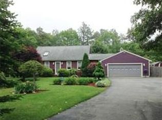 6 Blueberry Ln, Dartmouth, MA 02747