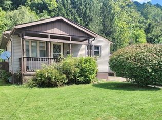 17 21st St, McMechen, WV 26040