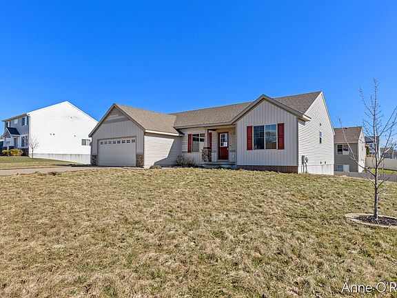 3rd image of 4255 Cloverfield Ct