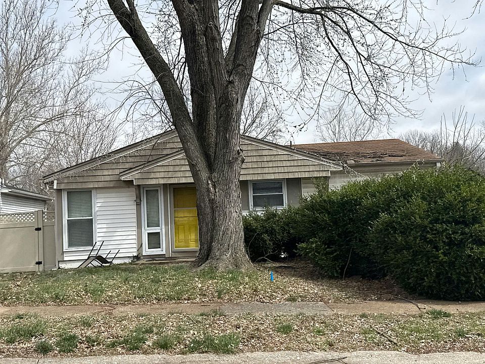 1st image of 23 Garnette Dr