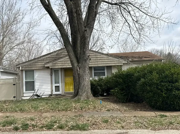 23 Garnette Dr, Belleville, IL 62220