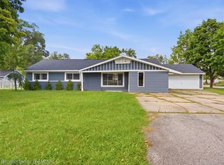 1926 Swaranne Dr, West Bloomfield, MI 48324