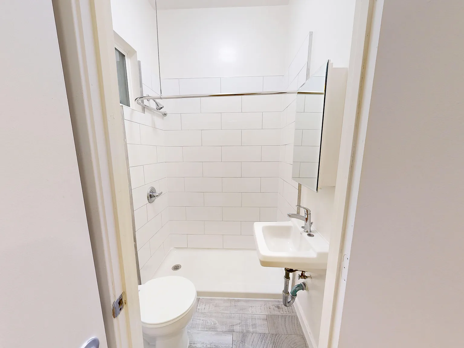 691 O'Farrell Street — Photo 4