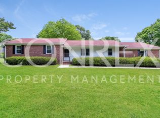 405 Wemberly Ln, Simpsonville, SC 29681