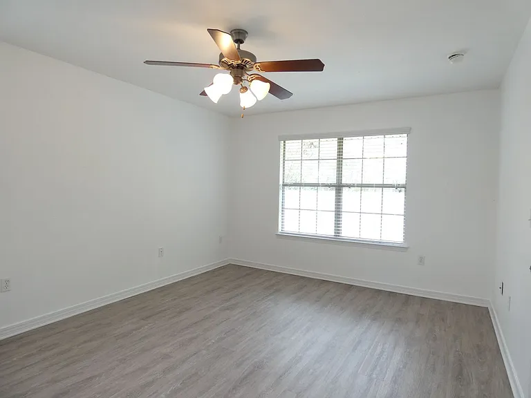1712 Bay Pine Cir — Photo 18