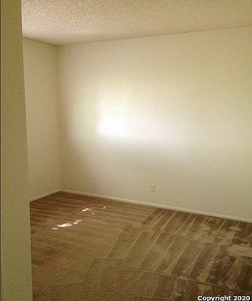 5th image of 2628 Corian Glen Dr