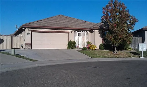 16 Maccan Ct photo 1