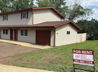 379 9th Ave E APT 2, Dickinson, ND 58601