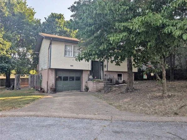 1517 Summerhill Ct, Harrison, AR 72601