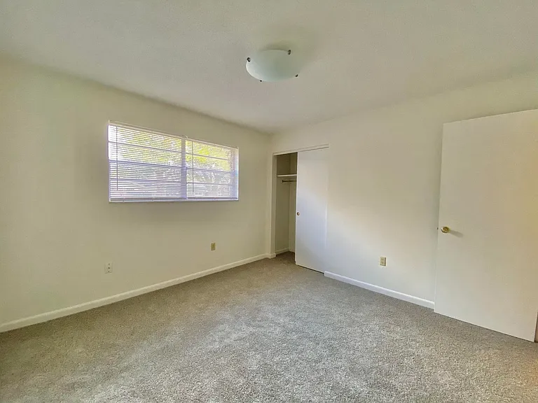1211 Jaffa St — Photo 10