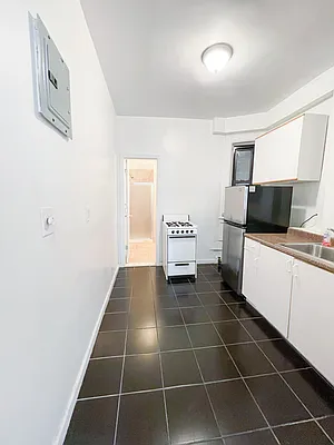 Rented by Urban Real Estate Inc | media 41