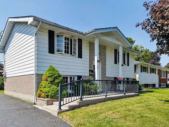 3rd image of 13 Rosemary Dr