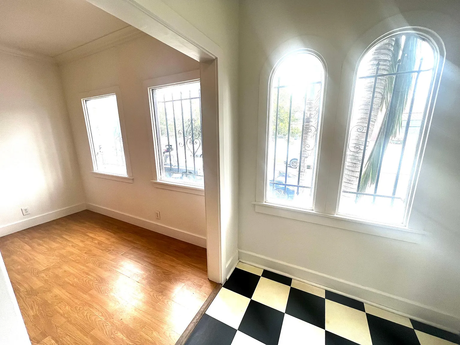 117 N Reno St — Photo 2