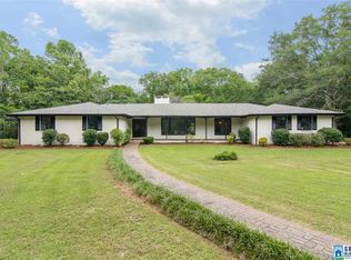 96 Woodland Cir, Trussville, AL 35173